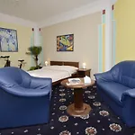 Brioni Apartahotel 4*
